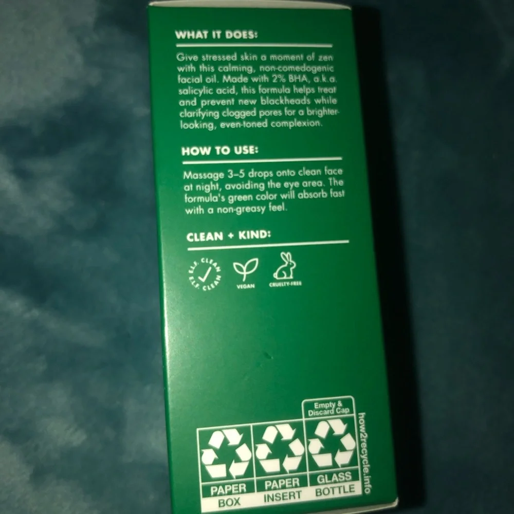 ELF PLZ Clarify Facial Oil - Green Packaging